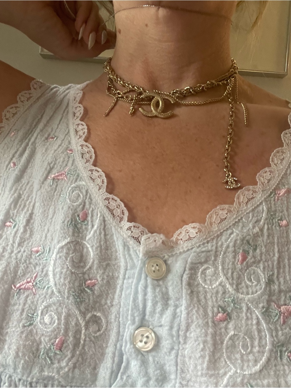 Chanel necklace bought at estate sale. MUST read description ✨ - Picture 3 of 3
